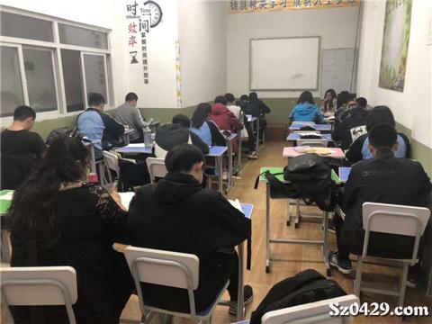 招聘退休教师_关于禹州市考核招聘市直高中 禹州中专教师网友咨询统一回复