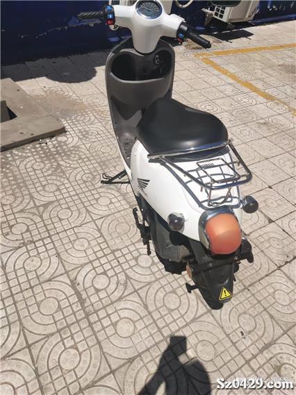 2015289573.jpg