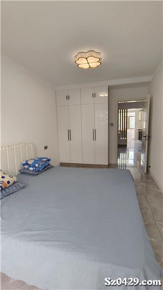 2154195543.jpg